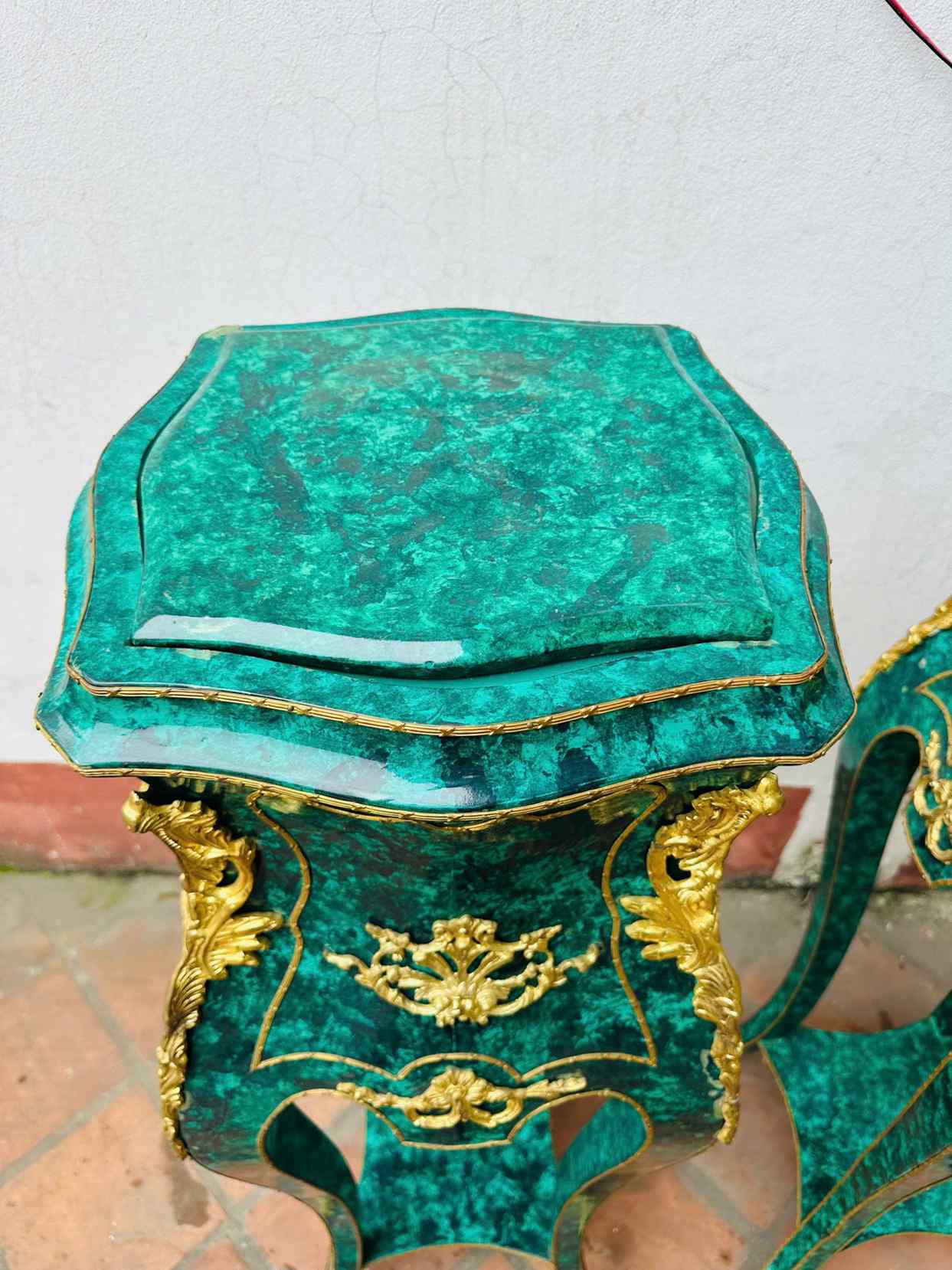 Tủ Ngăn Cửa Cổ Điển Kiểu Bán Nguyệt Phong Cách Empire – Sang Trọng Hoàng Gia Châu Âu